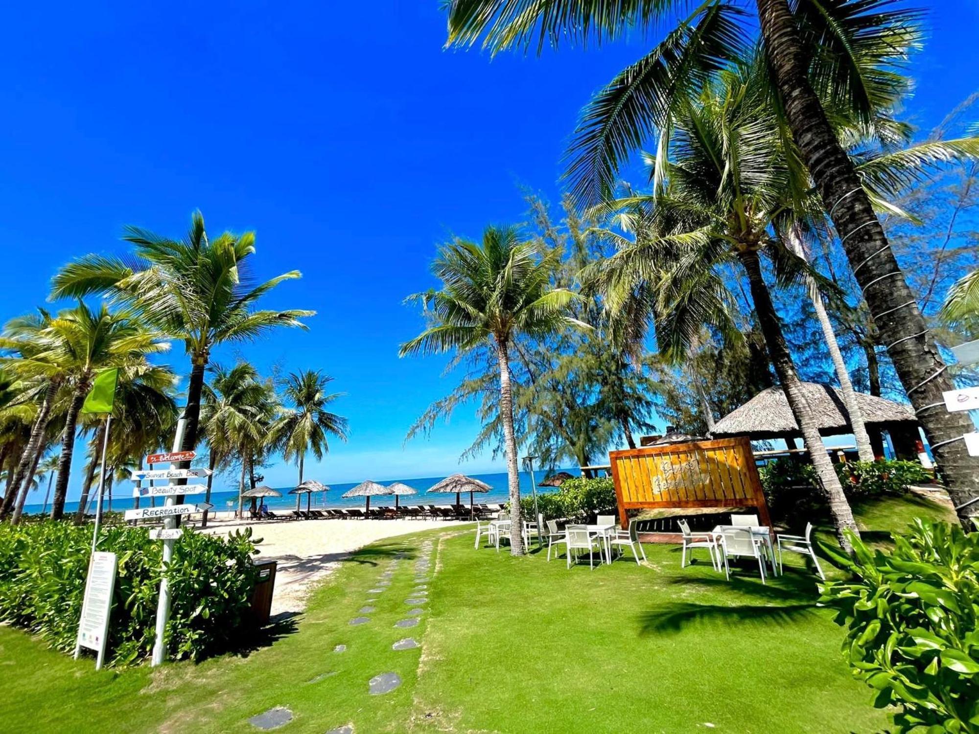 Kosmos Apart Hotel Phu Quoc - Night Market & Walkin To Beach Екстер'єр фото